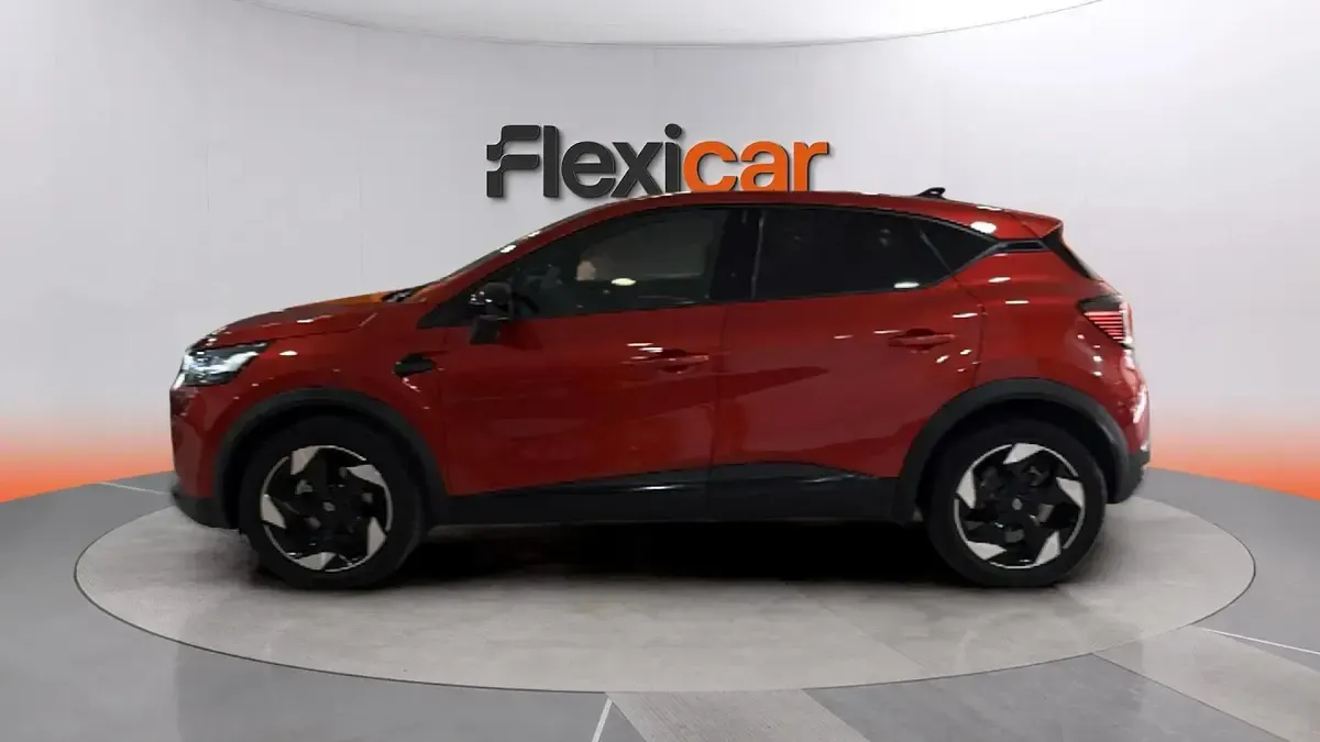 Usado Renault Captur Techno 140 CV (102 kW) 2025 Rojo SUV