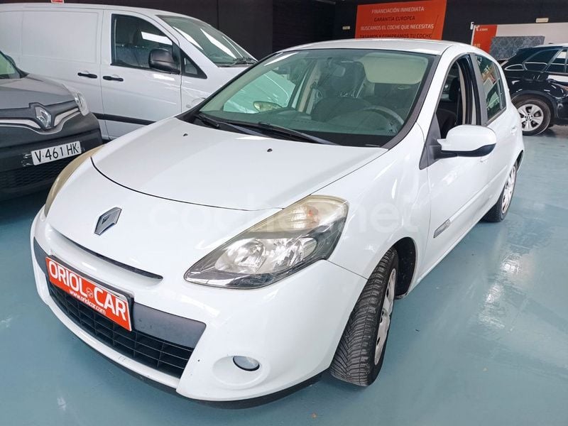 Blanco Usado 2012 Renault Clio IV Business Berlina | 5000 € (Precio justo) - Imagen 1/4