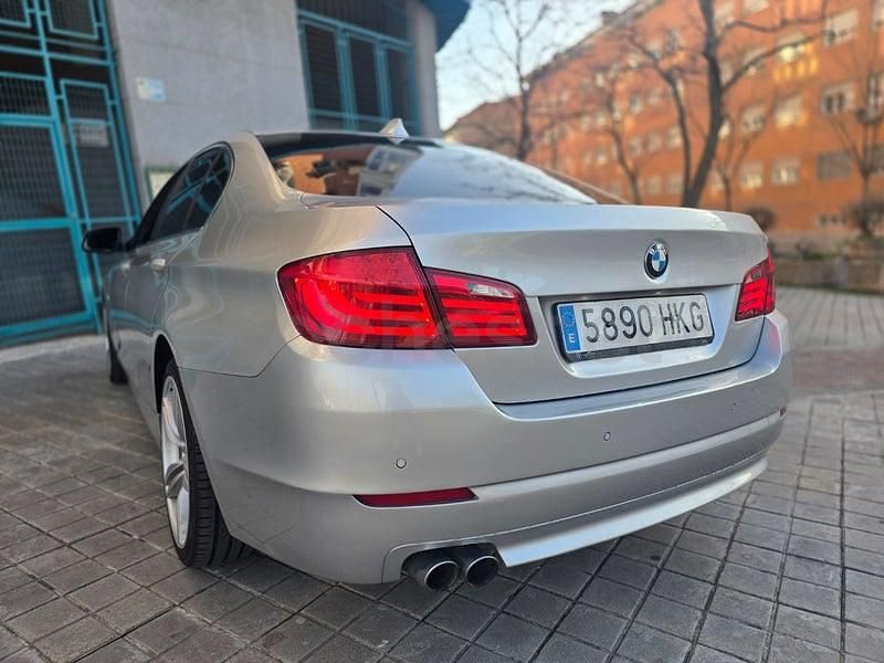 Usado BMW 530 Sport Line 258 CV (189 kW) 2012 Gris / plata Berlina