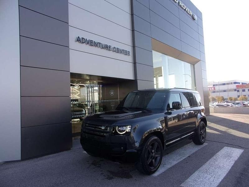 Usado Land Rover Defender SE Dynamic 249 HP (183 kW) 2025 Cinzento SUV