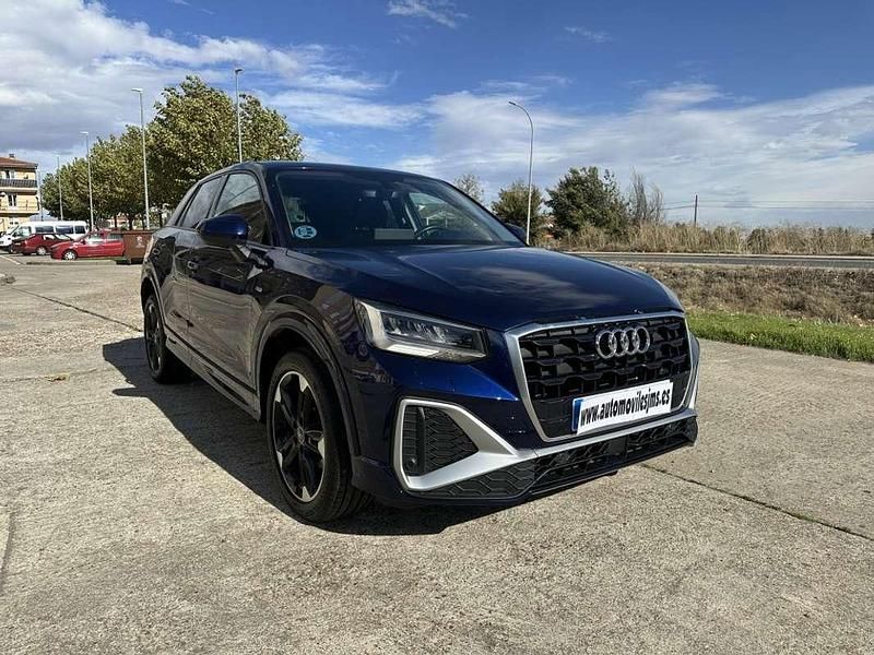 Usado Audi Q2 S-Line 116 CV (85 kW) 2023 Azul SUV
