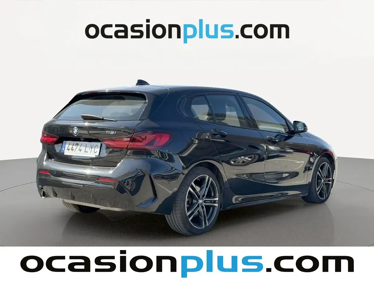 Usado BMW 118 136 CV (100 kW) 2022 Negro Utilitario