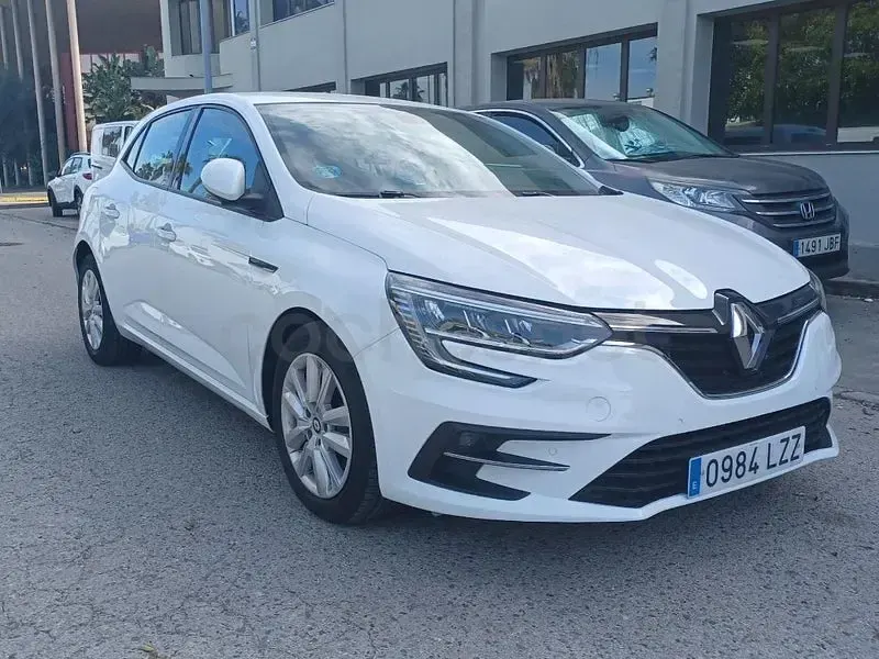 Usado Renault Mégane II Business 115 CV (84 kW) 2022 Blanco Berlina