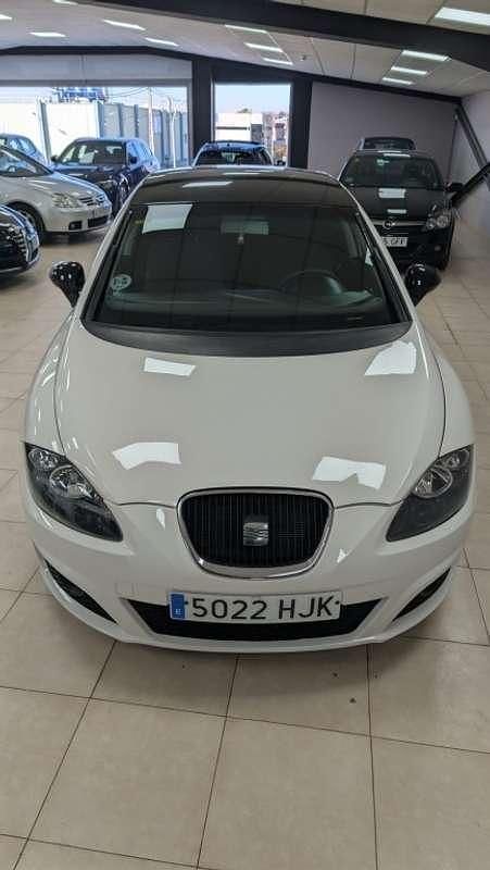 Käytetty Seat Leon Copa 105 HP (77 kW) 2012 Valkoinen Viistoperä