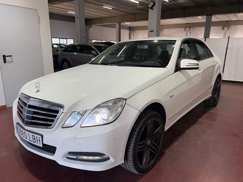 Usado Mercedes E350 Avantgarde 265 CV (194 kW) 2011 Blanco Berlina