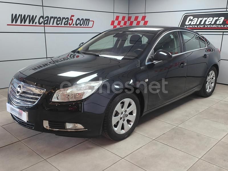 Usado Opel Insignia Edition 130 CV (95 kW) 2011 Gris / plata Berlina