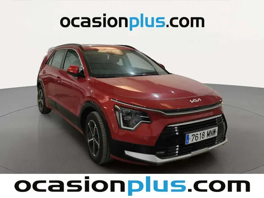 Usado Kia Niro 141 CV (103 kW) 2024 Rojo SUV
