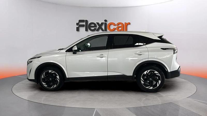 Begagnad Nissan Qashqai N-Connecta 140 HK (102 kW) 2024 Vit SUV