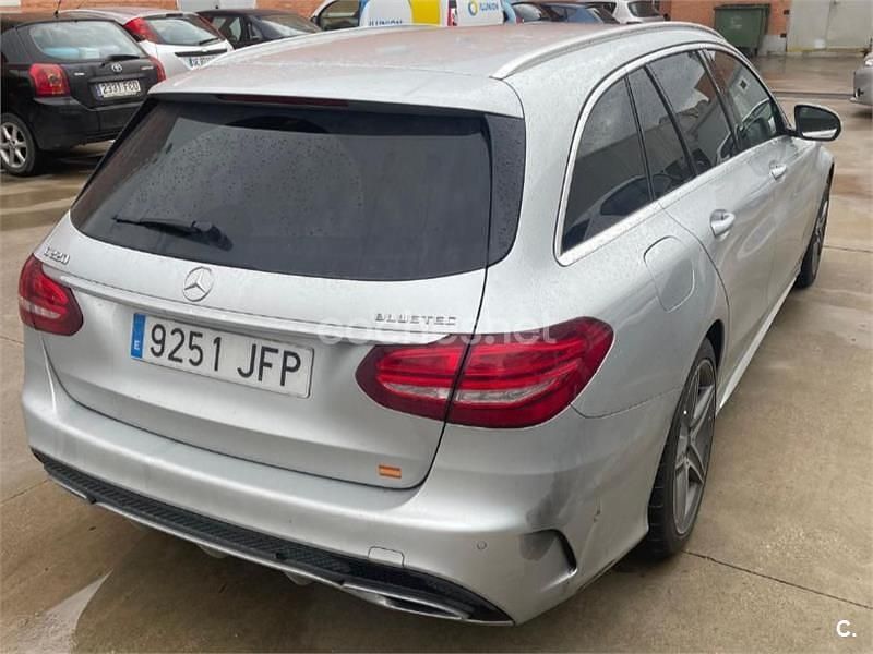 Usado Mercedes C220 AMG line 170 CV (125 kW) 2015 Gris / plata Familiar
