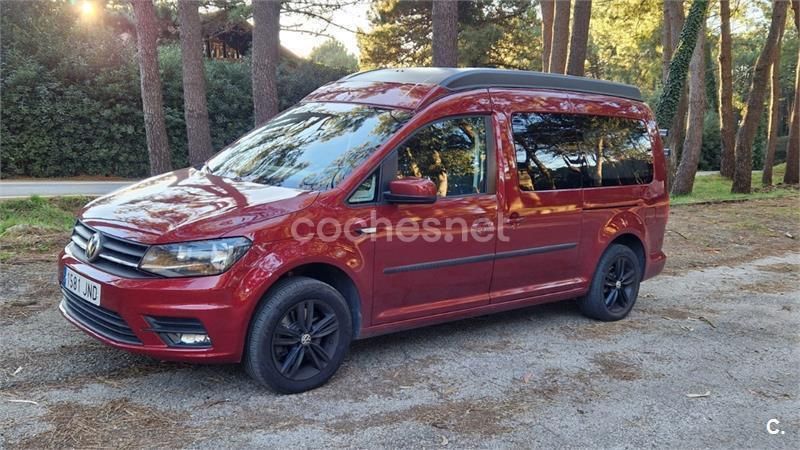 Usado VW Caddy Maxi Beach 125 CV (91 kW) 2016 Rojo Monovolumen