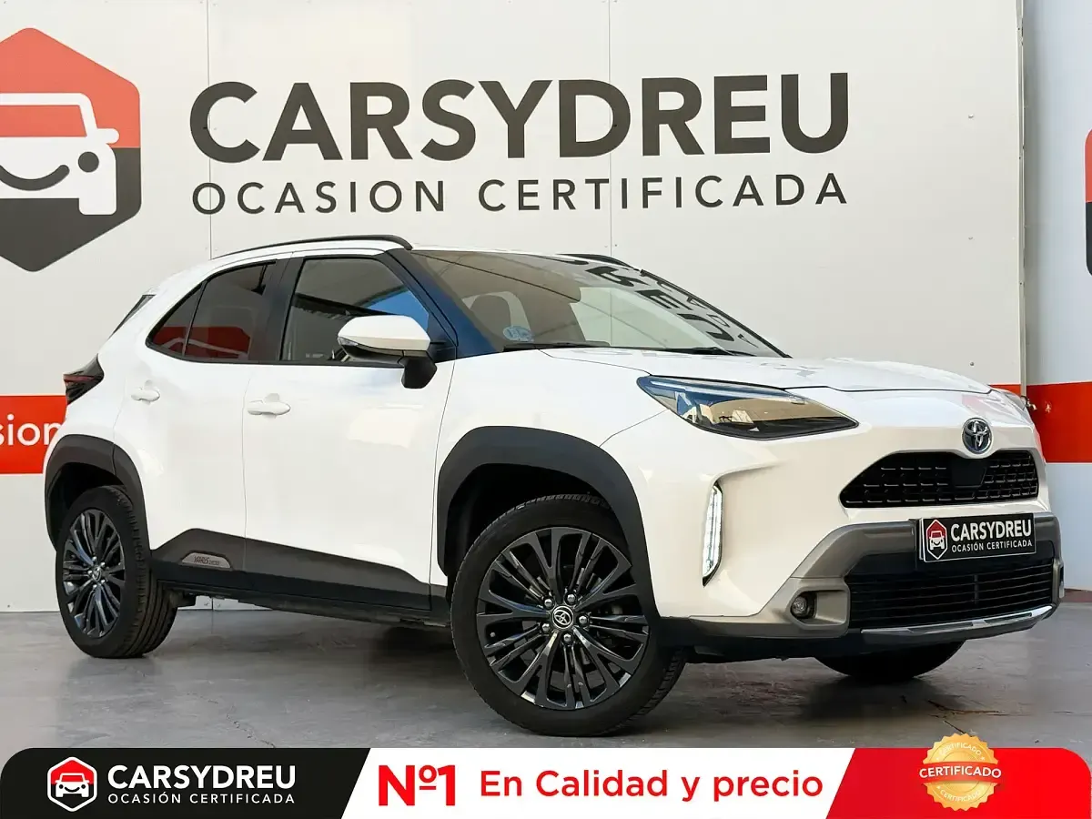 Usado Toyota Yaris Hybrid 116 CV (85 kW) 2023 Blanco
