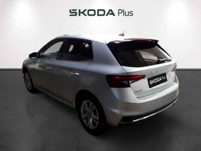 Nuevo Skoda Fabia 115 CV (84 kW) 2025 Gris plata Utilitario