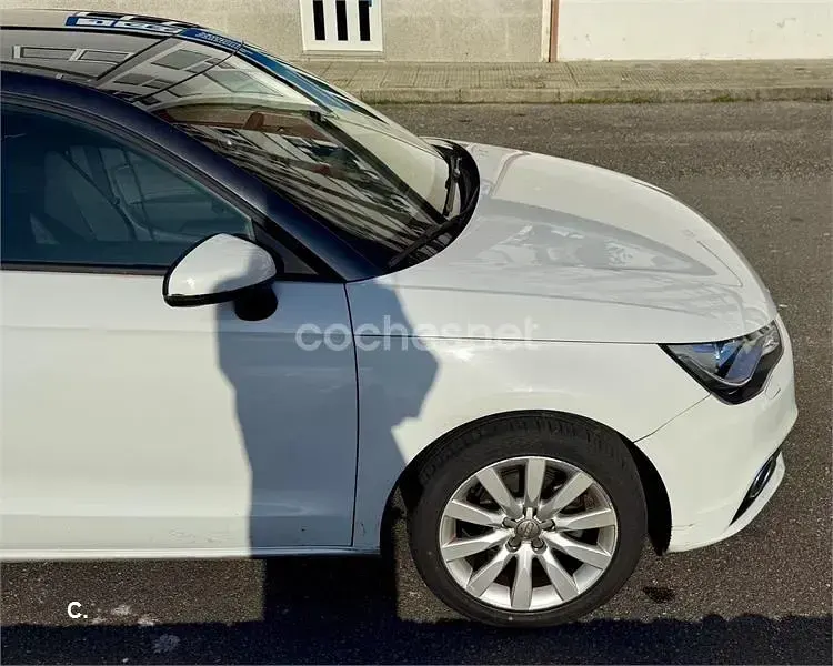 Usado Audi A1 Sportback Ambition 90 CV (66 kW) 2014 Blanco Utilitario