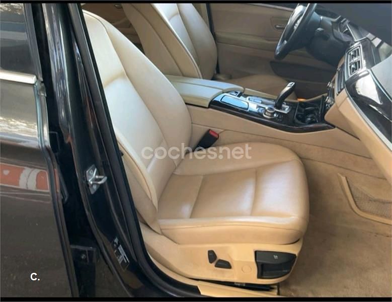 Negro Usado 2012 BMW 525 Familiar | 13.000 € (Precio justo) - Imagen 1/4