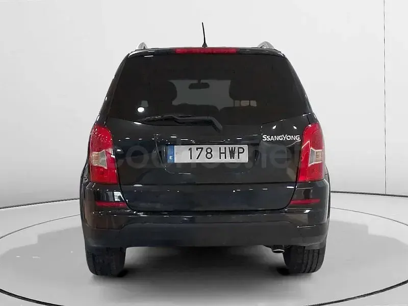 Usado SsangYong Rexton Premium Plus 155 CV (114 kW) 2014 Blanco SUV