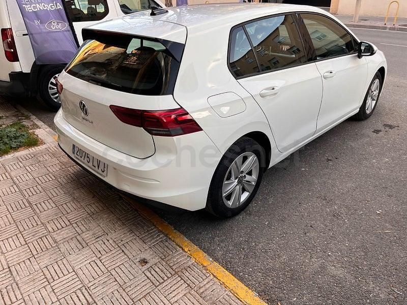 Usado VW Golf VIII 115 CV (84 kW) 2022 Blanco Berlina