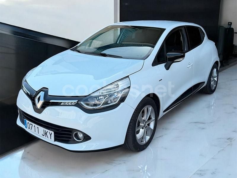 Blanco Usado 2015 Renault Clio IV LIMITED Berlina | 8490 € (Precio justo) - Imagen 1/4