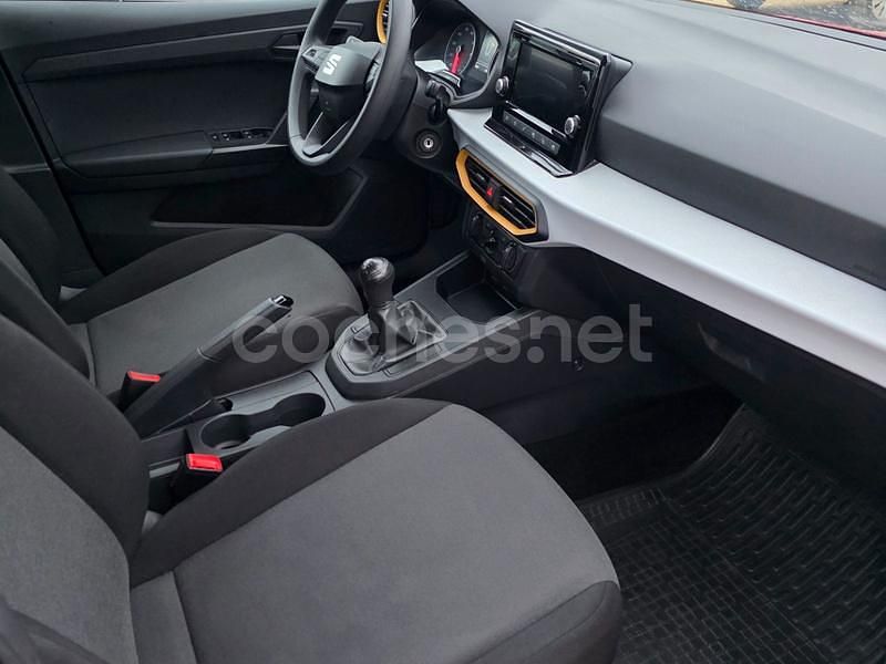 Usado Seat Ibiza Style 80 HP (58 kW) 2022 Vermelho Sedan