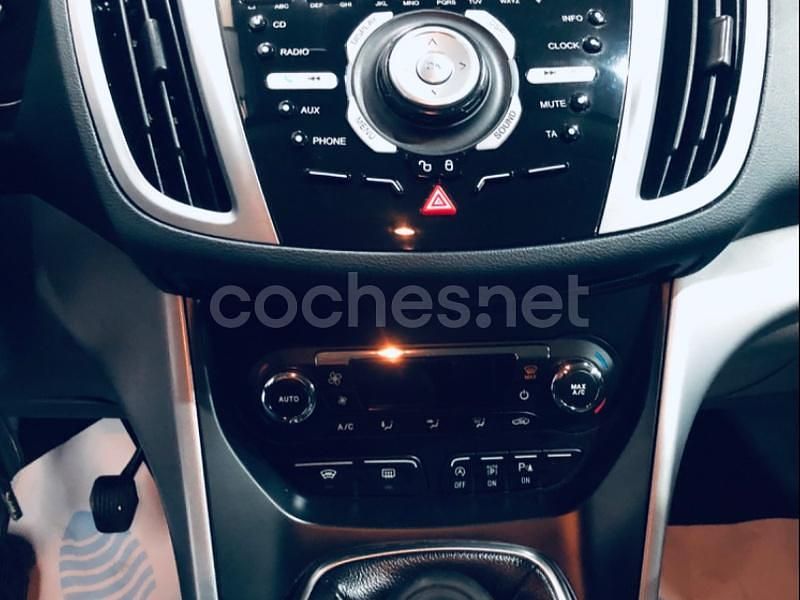 Usado Ford Grand C-Max Titanium 115 CV (84 kW) 2014 Gris / plata Monovolumen