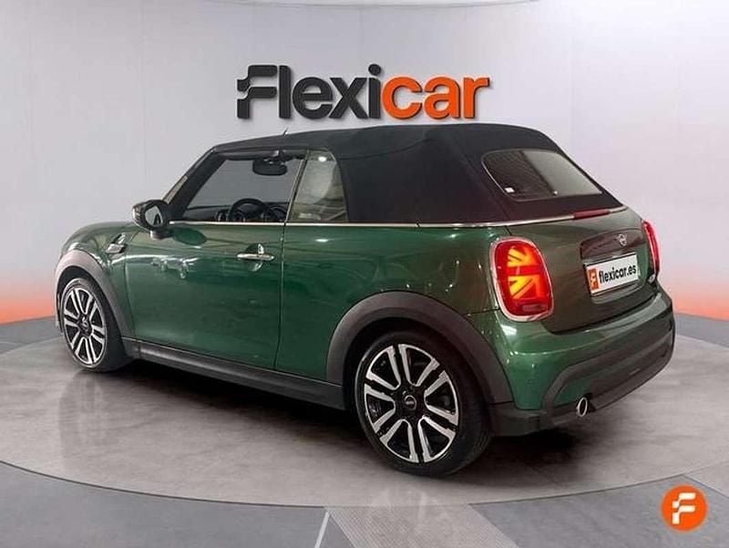 Usado Mini Cooper Cabriolet 136 CV (100 kW) 2022 Verde Descapotable