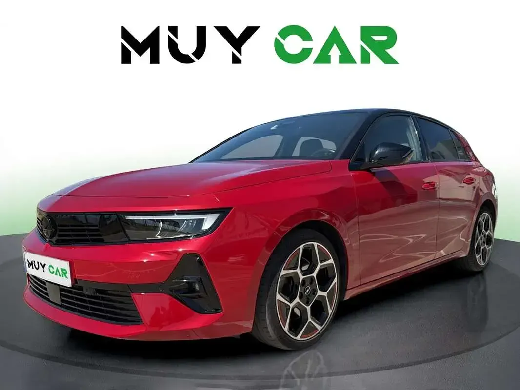 Usado Opel Astra Edition 131 CV (96 kW) 2022 Rojo Utilitario