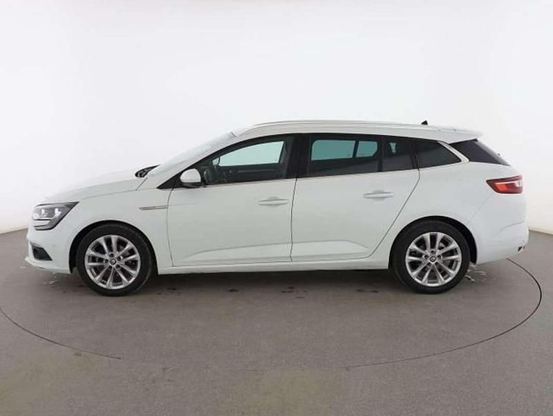 Usado Renault Mégane IV Zen 133 CV (97 kW) 2018 Blanco Berlina