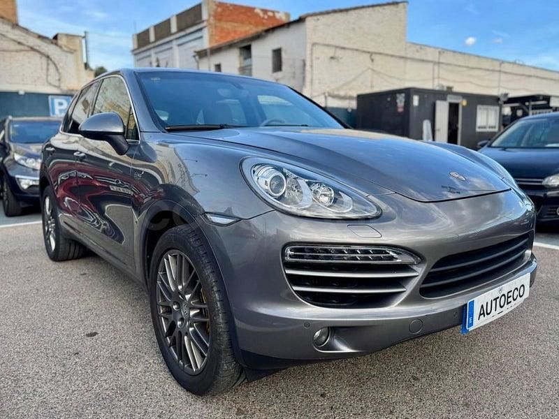 Usado Porsche Cayenne 245 CV (180 kW) 2013 Gris / plata SUV