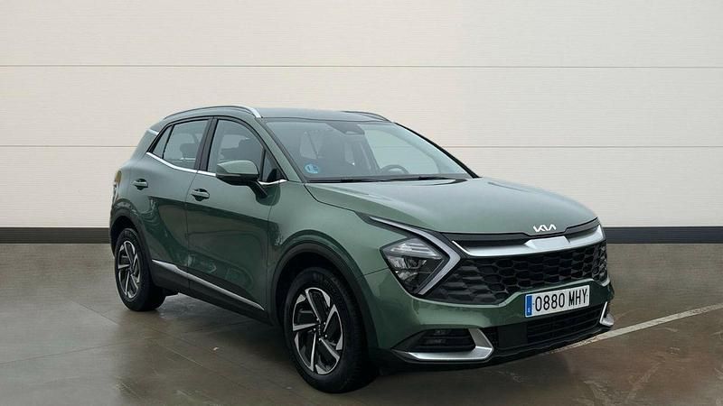 Verde Usado 2023 Kia Sportage SUV | 27.700 € (Un poco caro) - Imagen 1/4