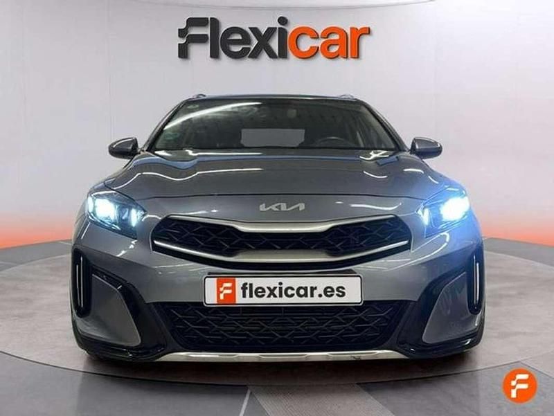 Usado Kia XCeed 120 CV (88 kW) 2023 Gris SUV