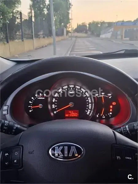 Usado Kia Sportage 115 CV (84 kW) 2015 Blanco SUV
