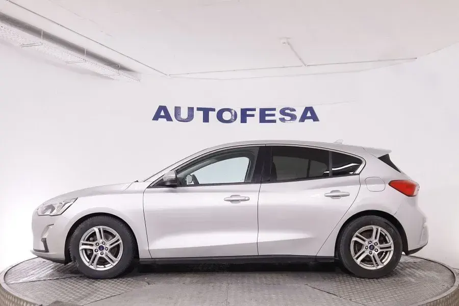 Usado Ford Focus Titanium 120 CV (88 kW) 2018 Negra