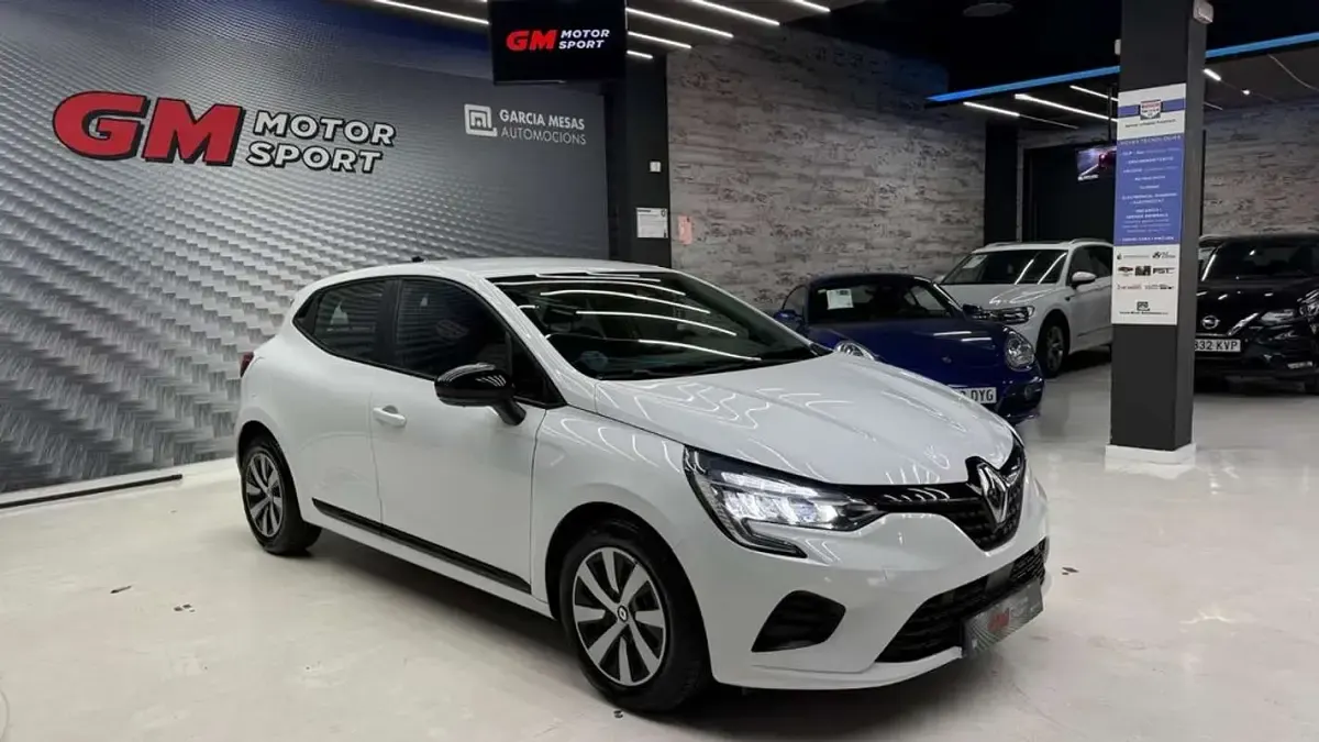 Usado Renault Clio Equilibre 101 CV (74 kW) 2023 Blanco Utilitario