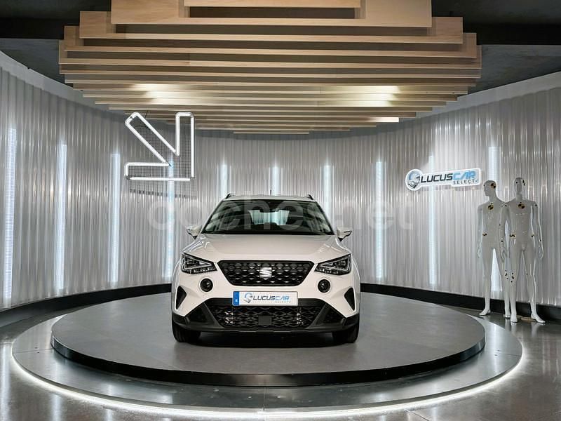 Blanco Usado 2022 Seat Arona Style SUV | 18.900 € (Un poco caro) - Imagen 1/4