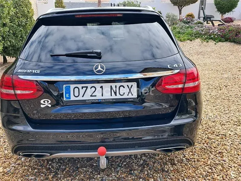 Usado Mercedes C43 AMG 367 CV (269 kW) 2017 Negro Familiar