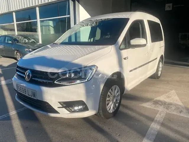 Usado VW Caddy Trendline 102 CV (75 kW) 2020 Blanco Monovolumen