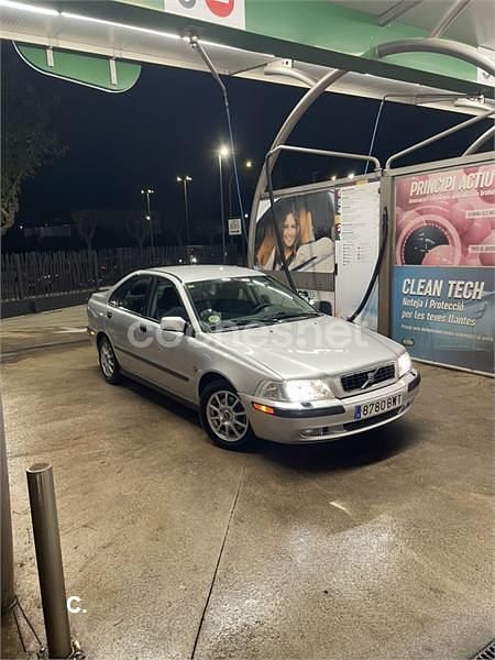 Usado Volvo S40 122 CV (89 kW) 2002 Gris / plata Berlina