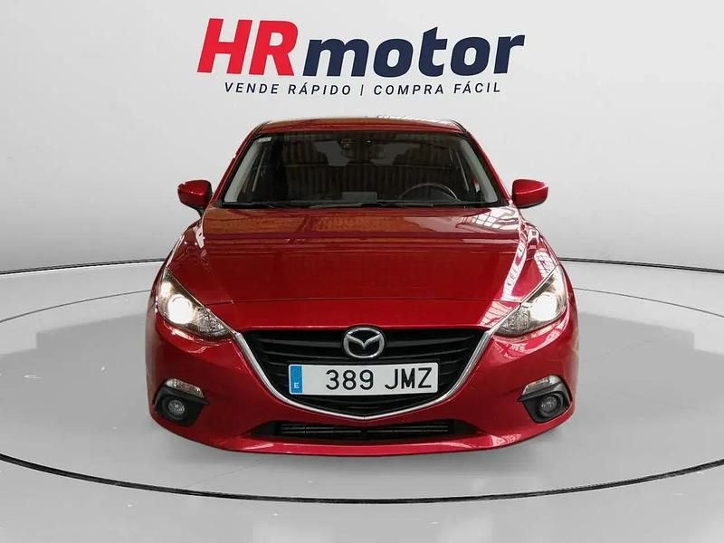 Begagnad Mazda 3 Style 150 HK (110 kW) 2016 Röd Sedan