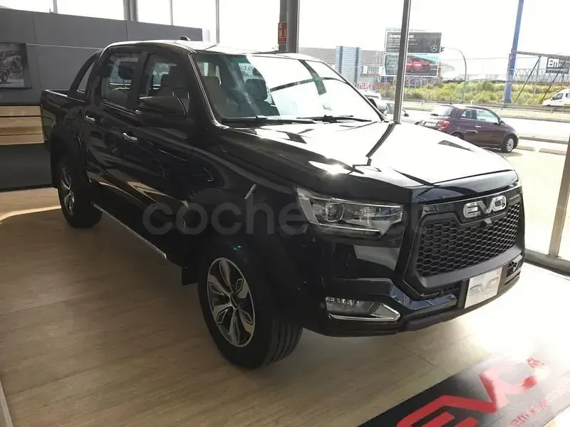 Nuevo EVO Cross 4 136 CV (100 kW) 2026 Negro Pickup/Camioneta