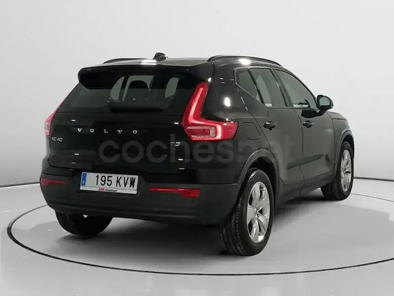 Usado Volvo XC40 156 CV (114 kW) 2019 Negro SUV