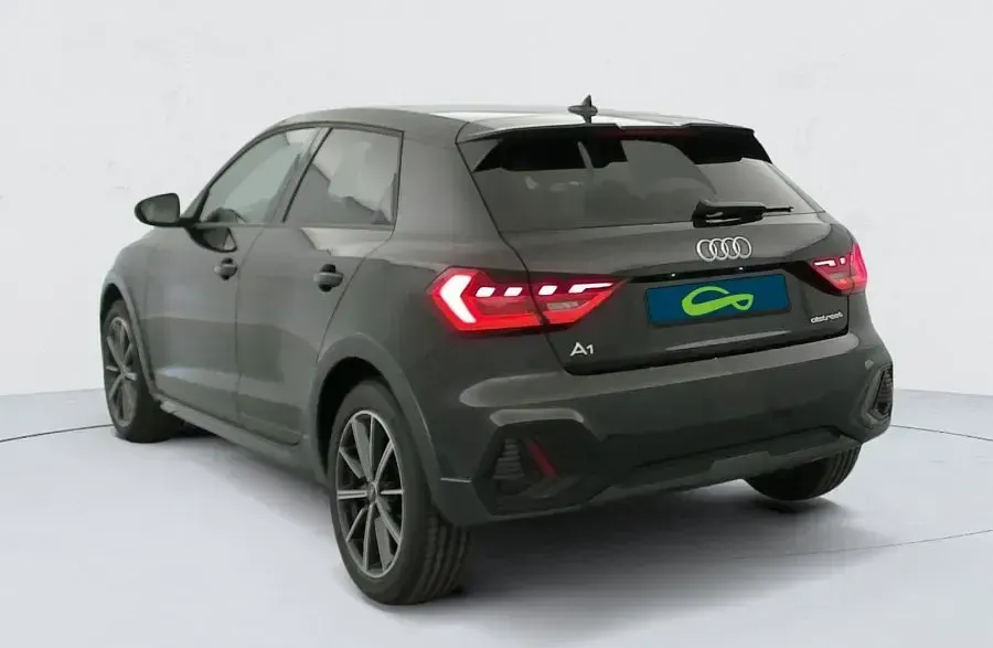 Usado Audi A1 110 CV (80 kW) 2022 SUV