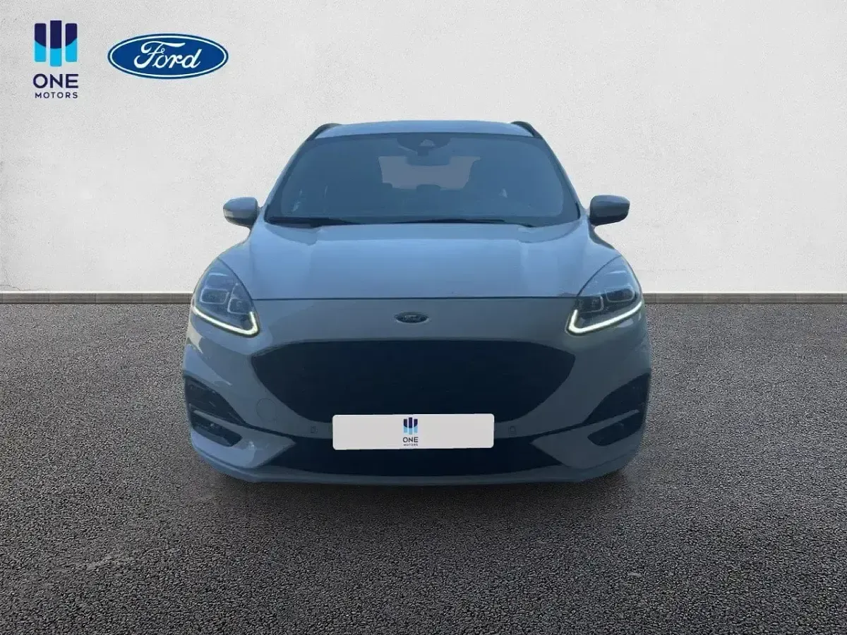 Usado Ford Kuga ST-Line X 190 CV (139 kW) 2023 Blanco SUV