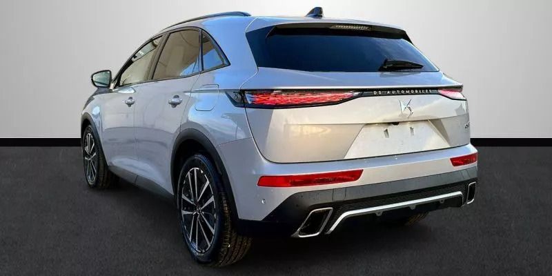 Usado DS Automobiles DS7 Crossback 225 CV (165 kW) 2024 Gris claro SUV