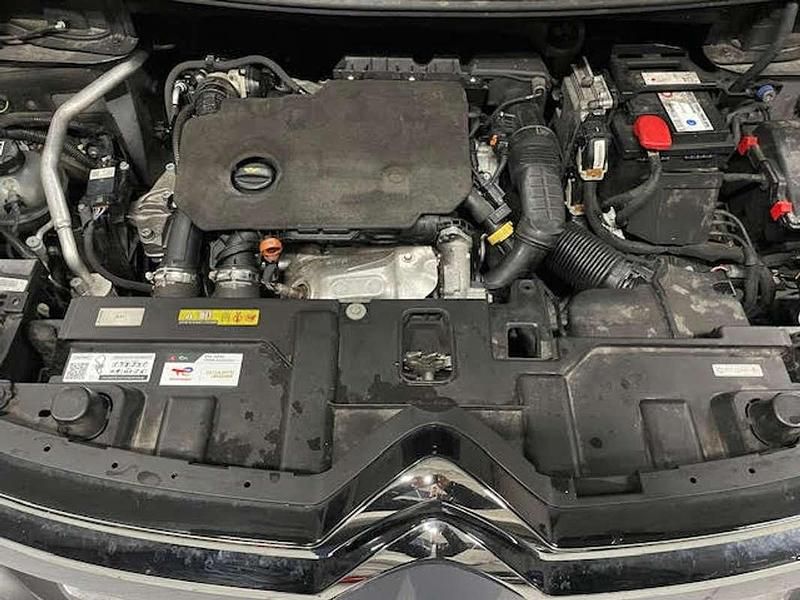 Usado Citroën C5 Aircross 131 CV (96 kW) 2020 Plateado SUV