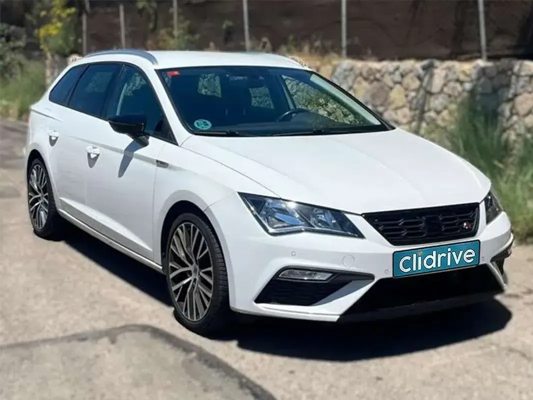 Usado Seat Leon ST FR 150 CV (110 kW) 2017 Blanco Familiar