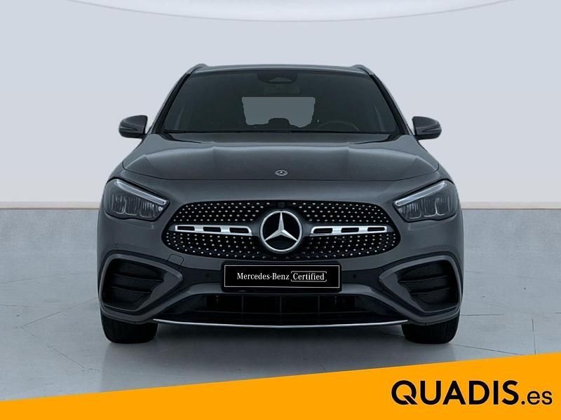 Usado Mercedes GLA250 218 CV (160 kW) 2025 Gris SUV