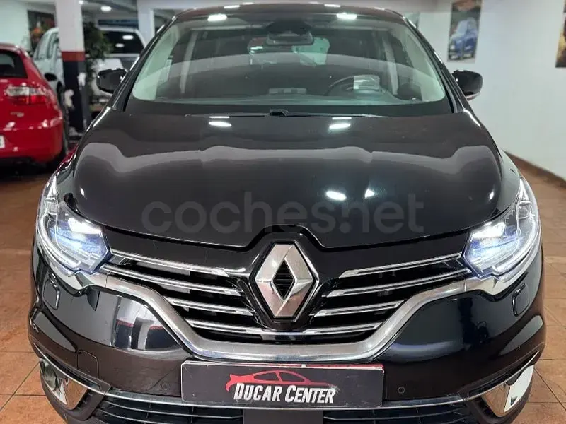Begagnad Renault Espace Zen 160 HK (117 kW) 2020 Svart Minibuss