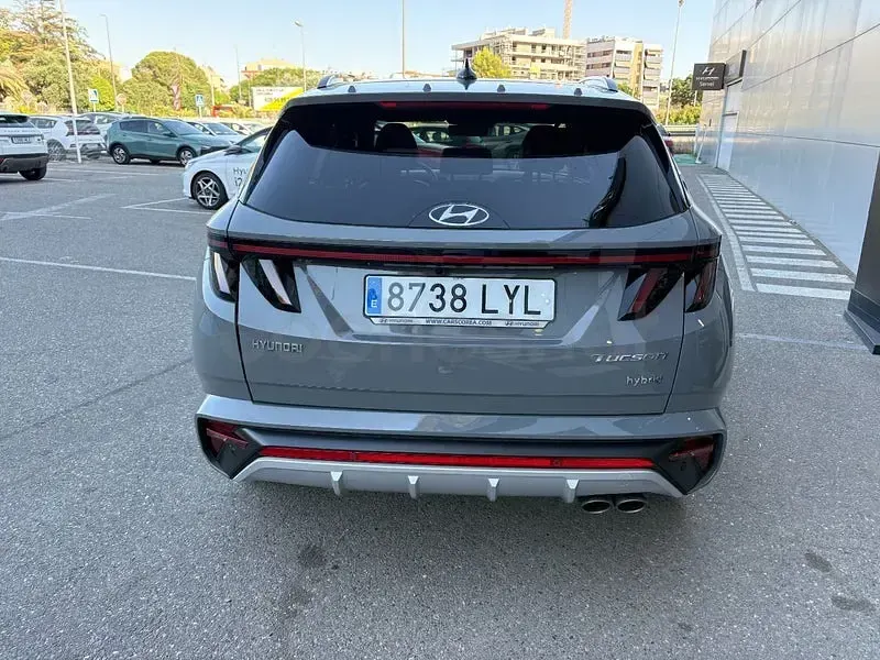 Usado Hyundai Tucson N Line 230 CV (169 kW) 2022 Gris / plata SUV