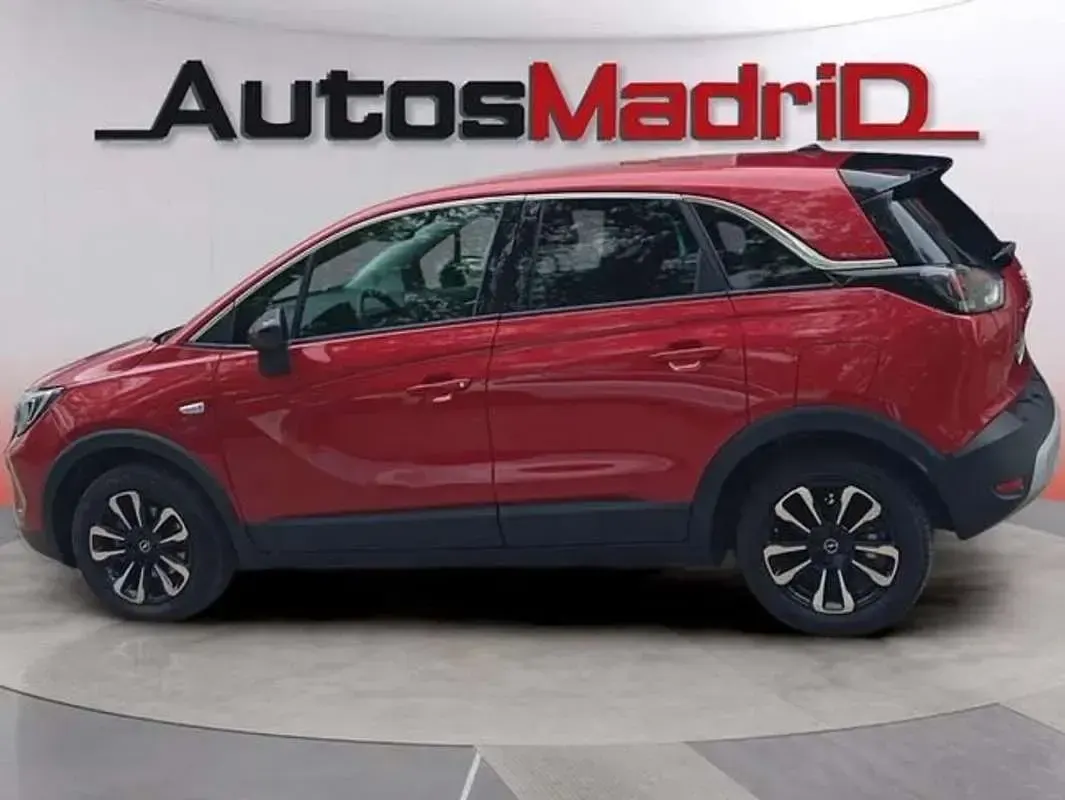 Usado Opel Crossland Elegance 111 CV (81 kW) 2024 Rojo SUV