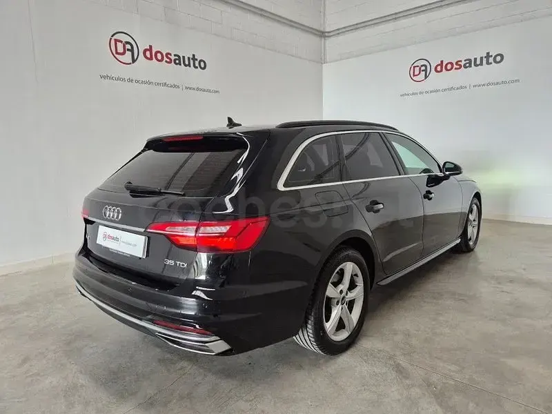 Usado Audi A4 Advanced Plus 163 CV (119 kW) 2022 Negro Familiar