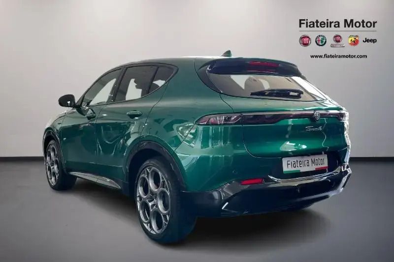 Usado Alfa Romeo Tonale Edizione Speciale 130 CV (95 kW) 2022 Verde SUV